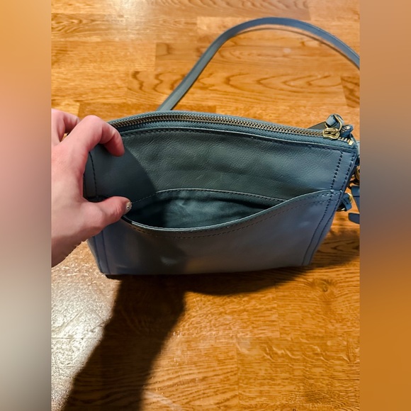 🎉HP!🎉 Fossil🔑 Light Blue Emma Leather Crossbody Bag - Picture 4 of 14